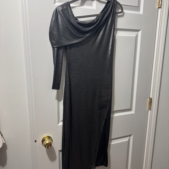 NBD Dresses & Skirts - Off shoulder NBD